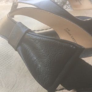 Born concept bow sandals